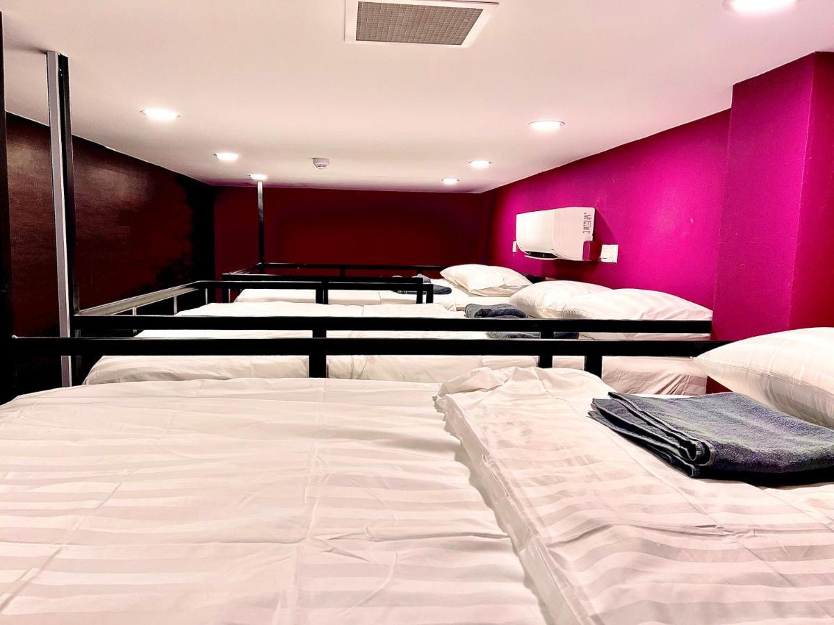 Arena Esports Hotel @ Bugis Village Singapore Exterior photo