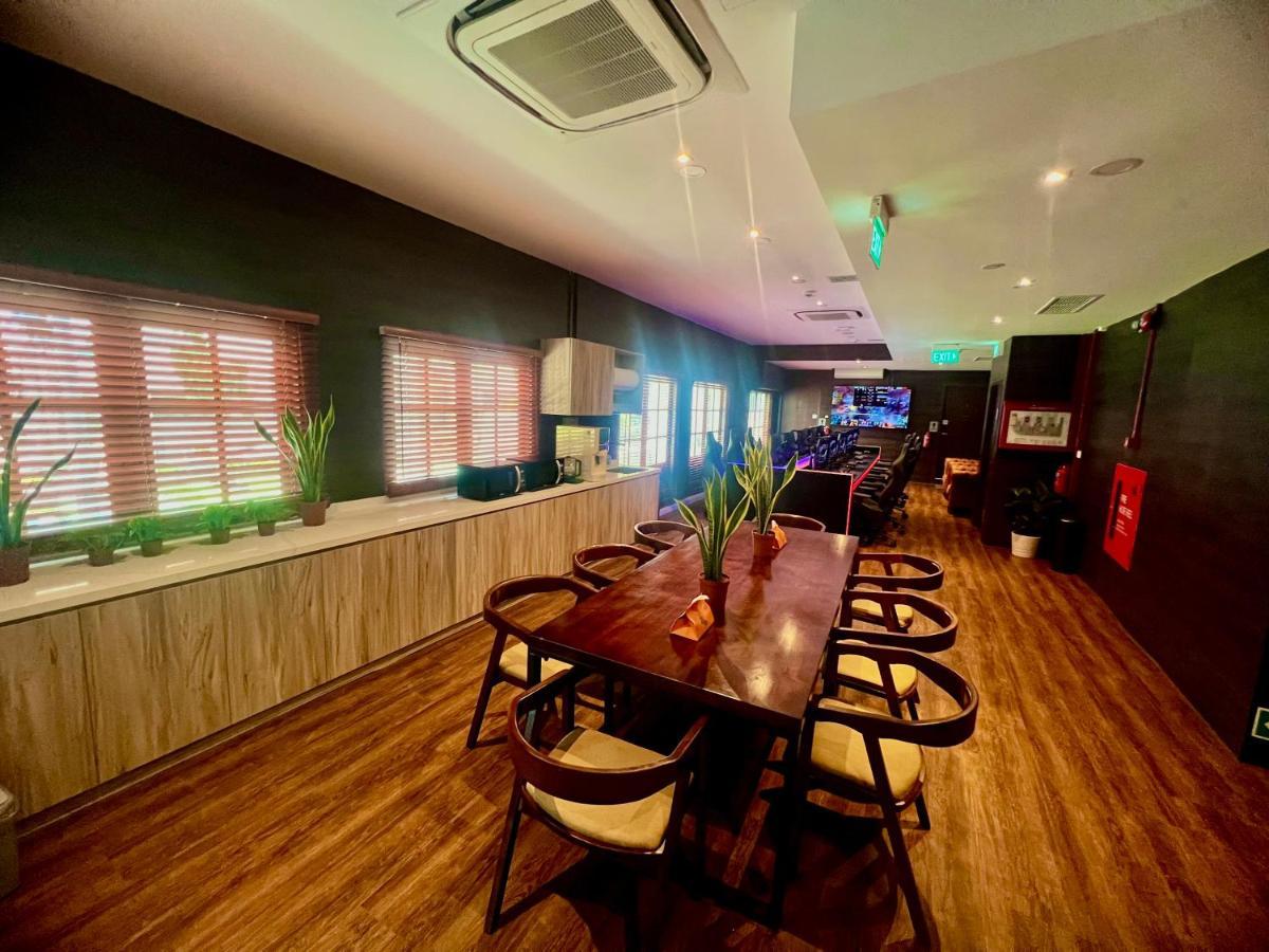 Arena Esports Hotel @ Bugis Village Singapore Exterior photo